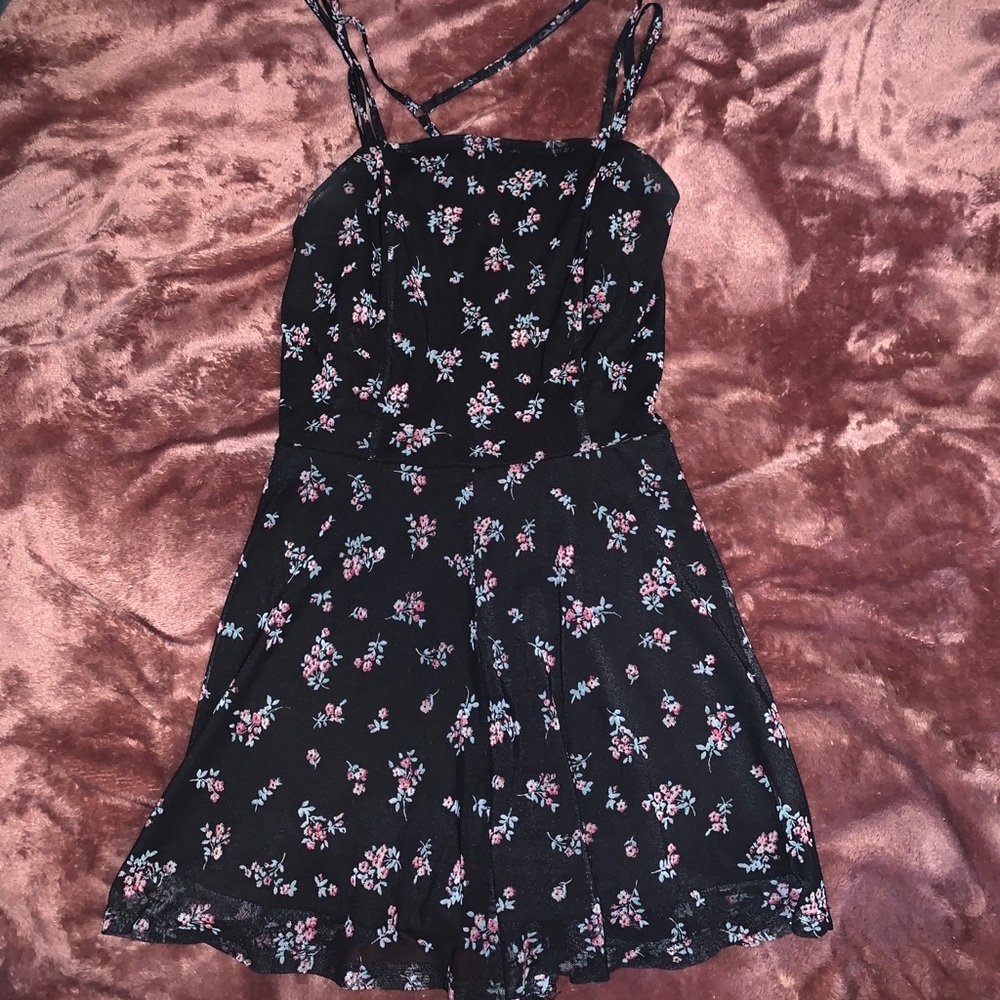 Romper - Picture 1 of 2
